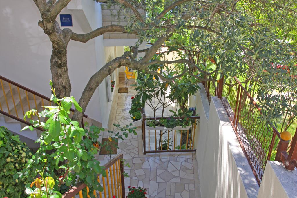 Apartment Topic Baška Voda Exterior foto